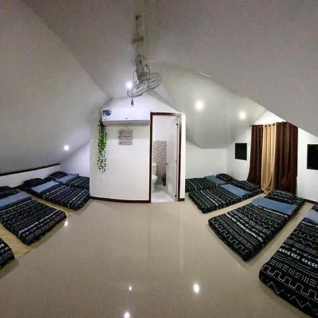 Moalboal Panagsama Beach Topbudz Hostel Моалбоал Екстериор снимка