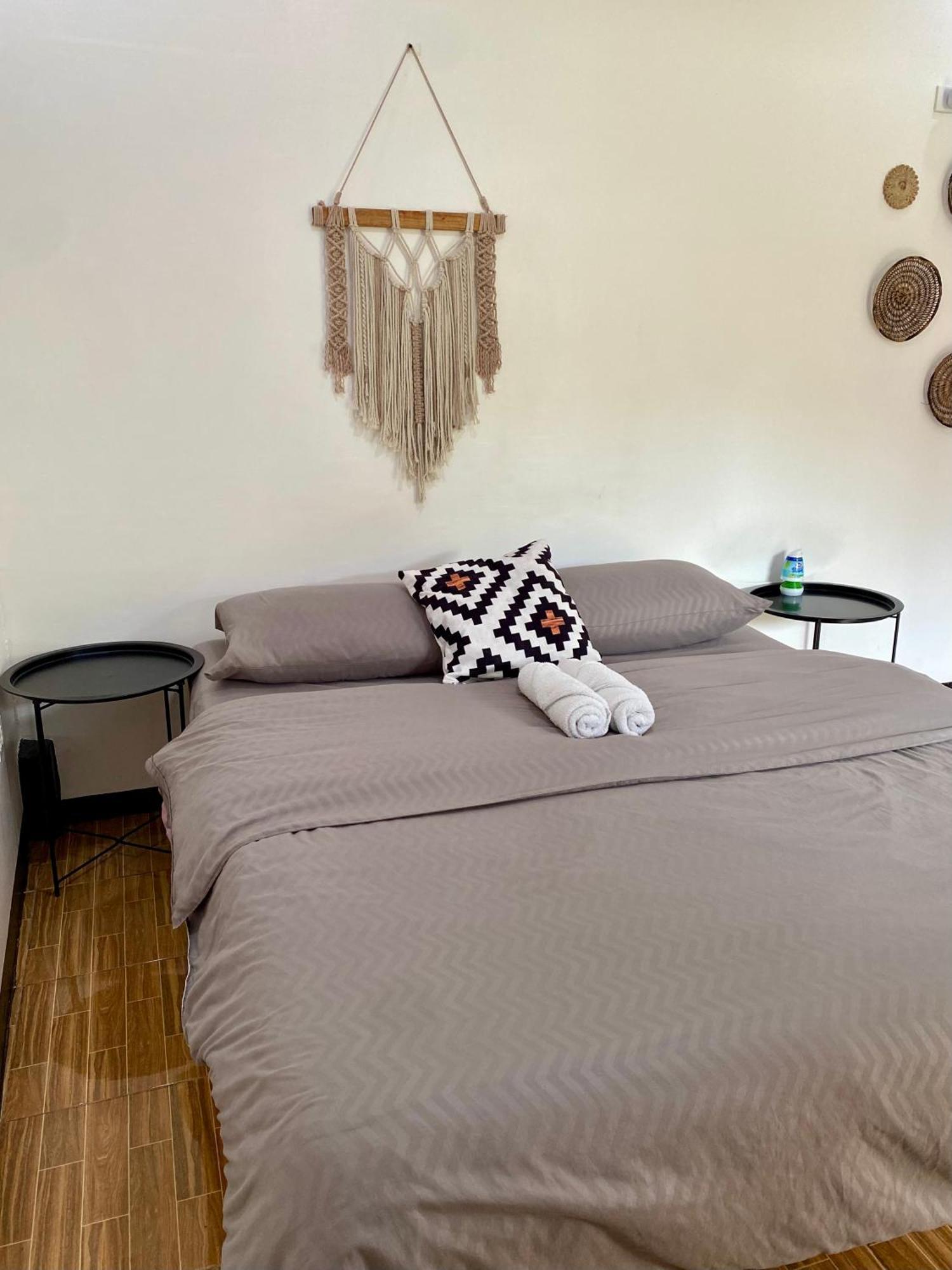 Moalboal Panagsama Beach Topbudz Hostel Моалбоал Екстериор снимка
