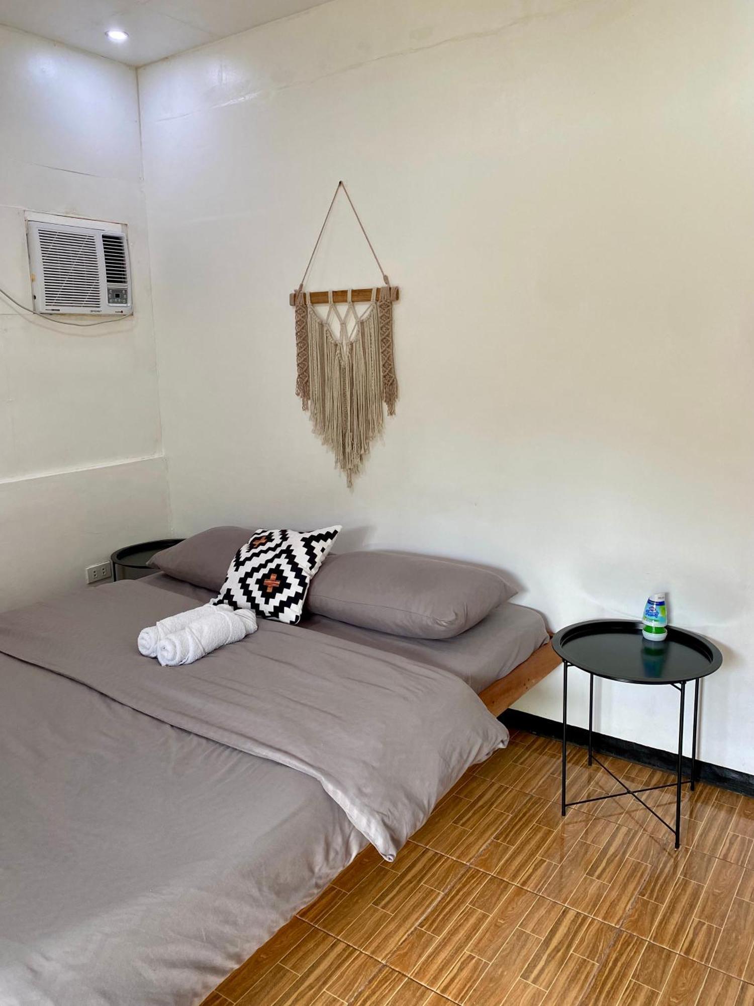 Moalboal Panagsama Beach Topbudz Hostel Моалбоал Екстериор снимка