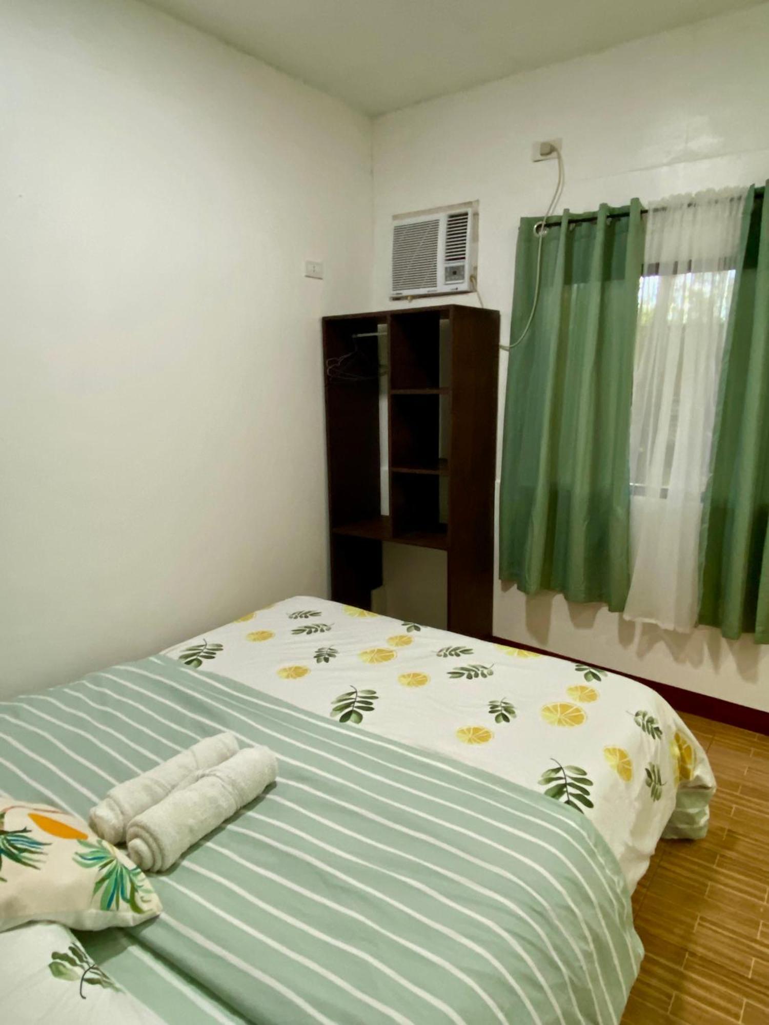 Moalboal Panagsama Beach Topbudz Hostel Моалбоал Екстериор снимка